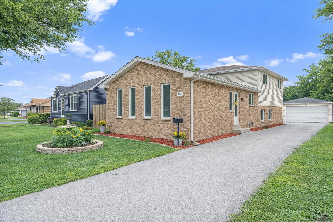 14619 S Albany Ave., Posen, IL 60469