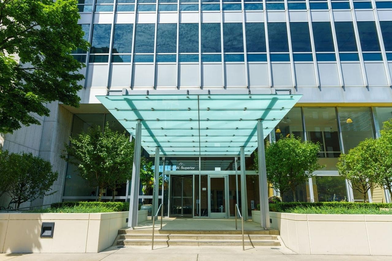 500 W Superior St. #P-422-423, Chicago, IL 60654
