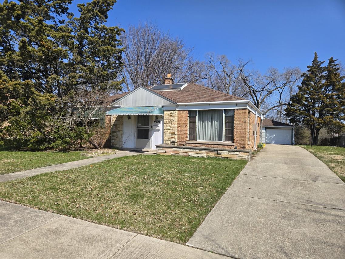 17557 Sycamore Dr., Homewood, IL 60430