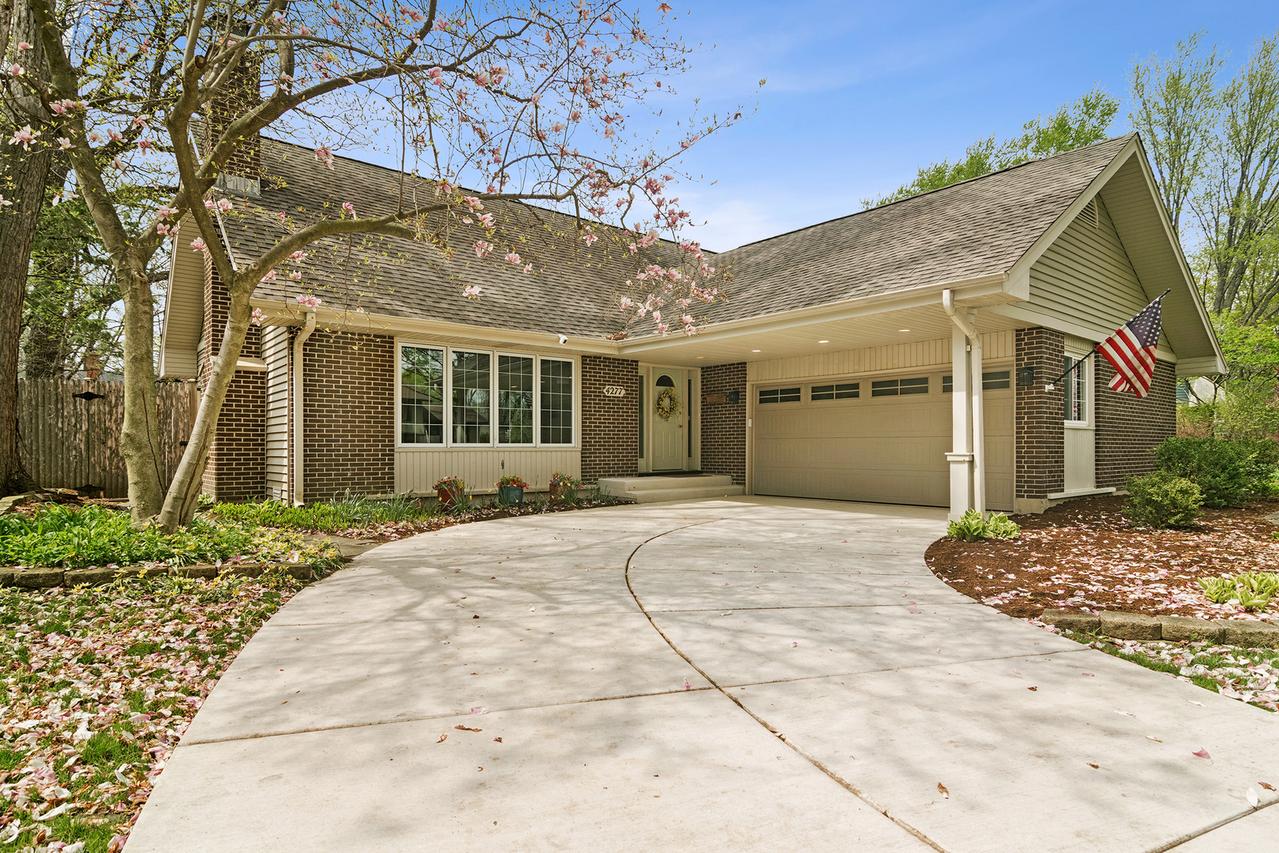 4277 Wilson Ave., Rolling Meadows, IL 60008