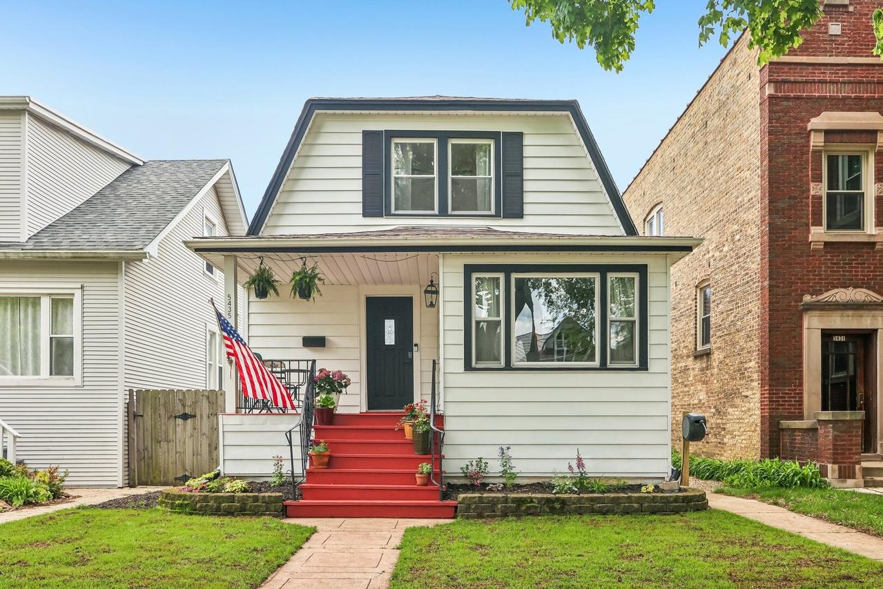 5435 N Lieb Ave., Chicago, IL 60630