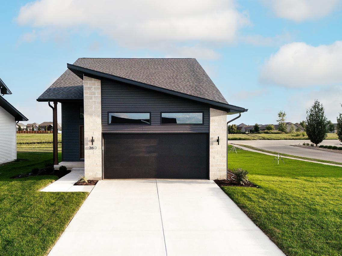 3613 Cabernet Ct., Normal, IL 61761