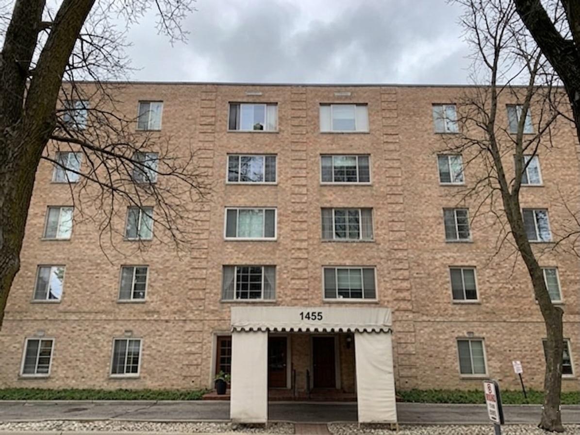 1455 Shermer Rd. #205C, Northbrook, IL 60062