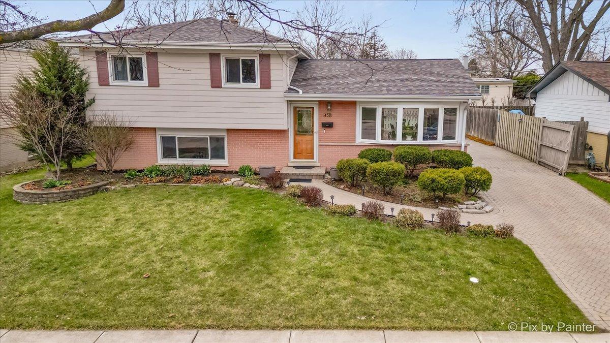 458 N 5th Ave., Des Plaines, IL 60016