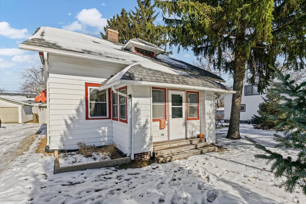 1710 W Church St., Champaign, IL 61821