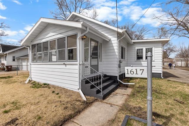 1617 Custer Ave., Rockford, IL 61103