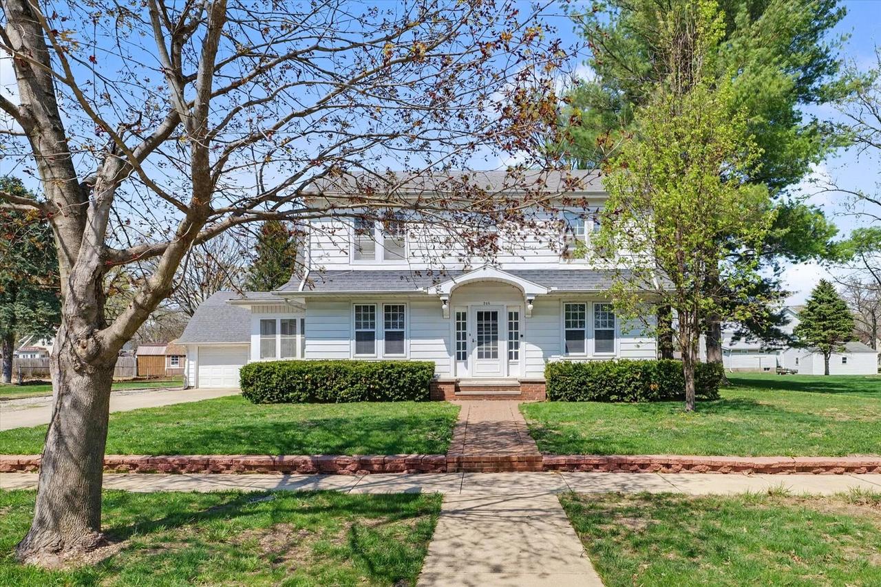 248 E Fremont St., Bement, IL 61813