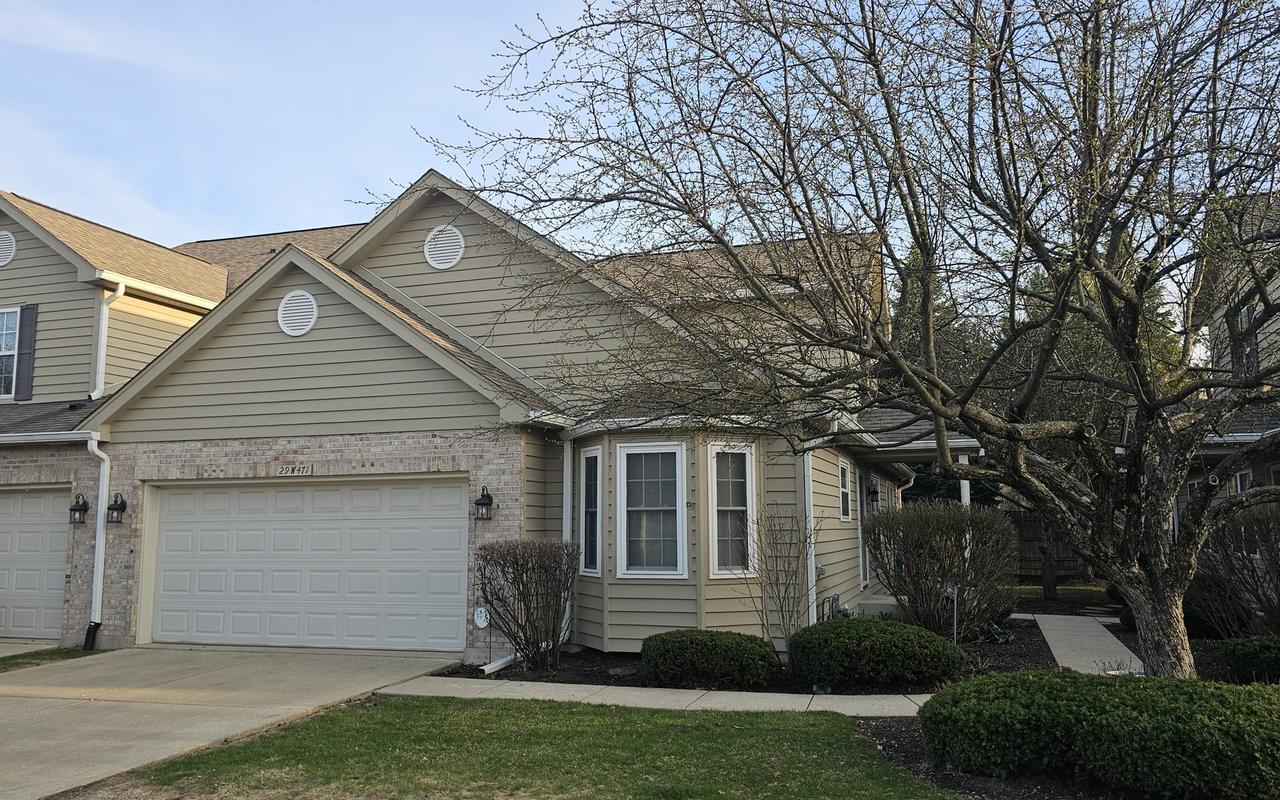 29W471 Big Woods Dr., Warrenville, IL 60555