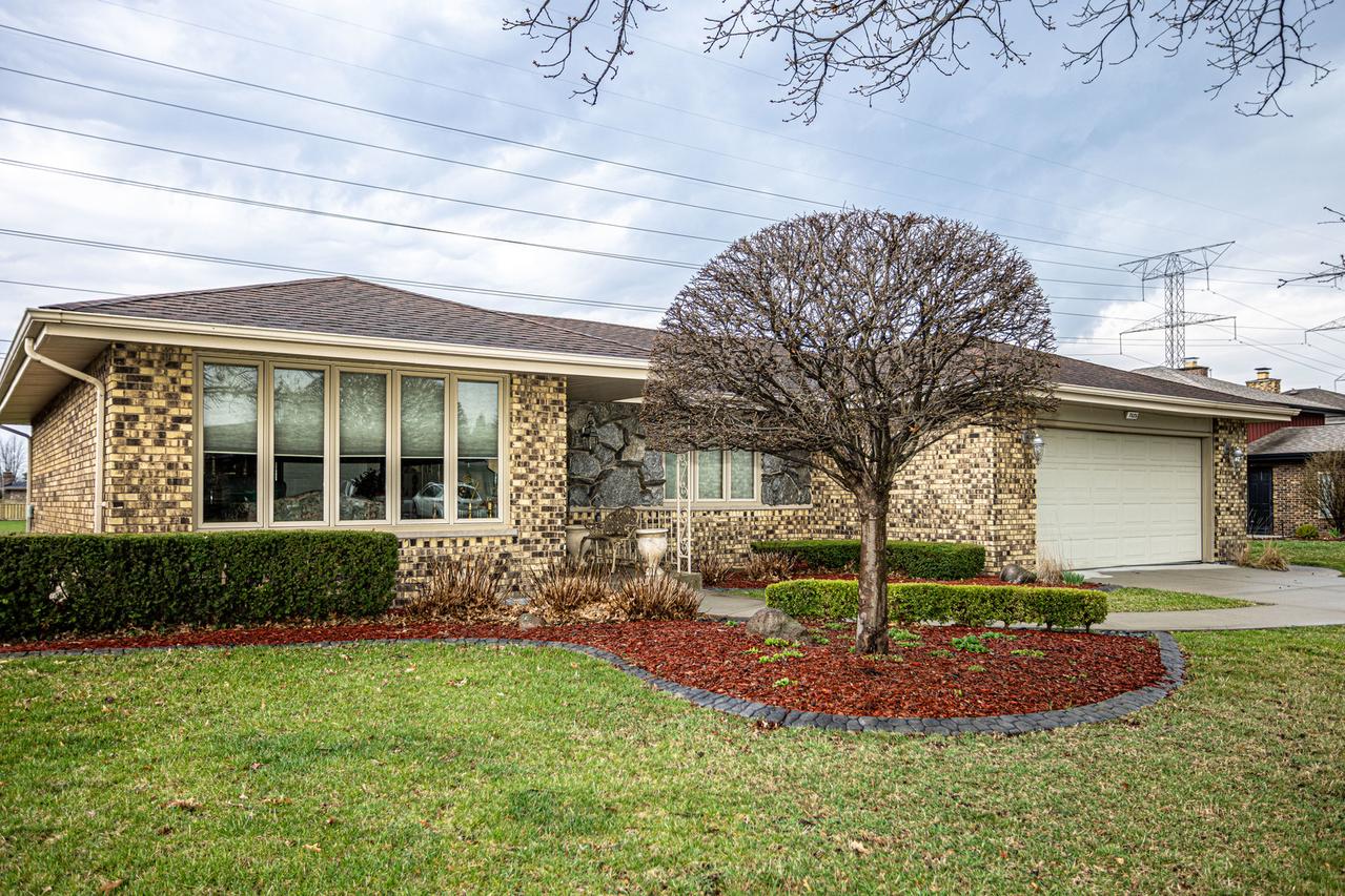 7525 Halesia Ct., Orland Park, IL 60462