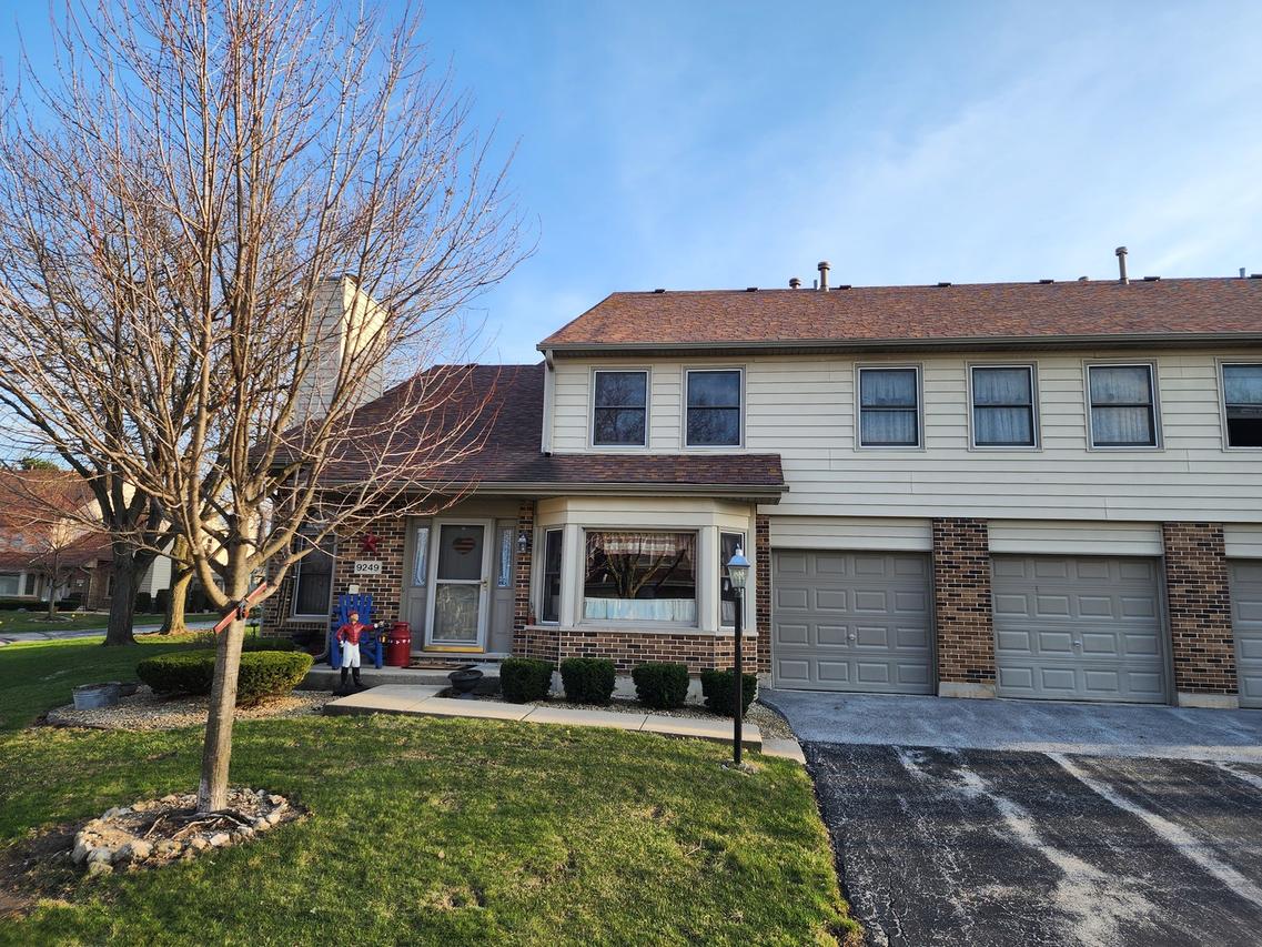 9249 Cliffside Ln., Orland Park, IL 60462
