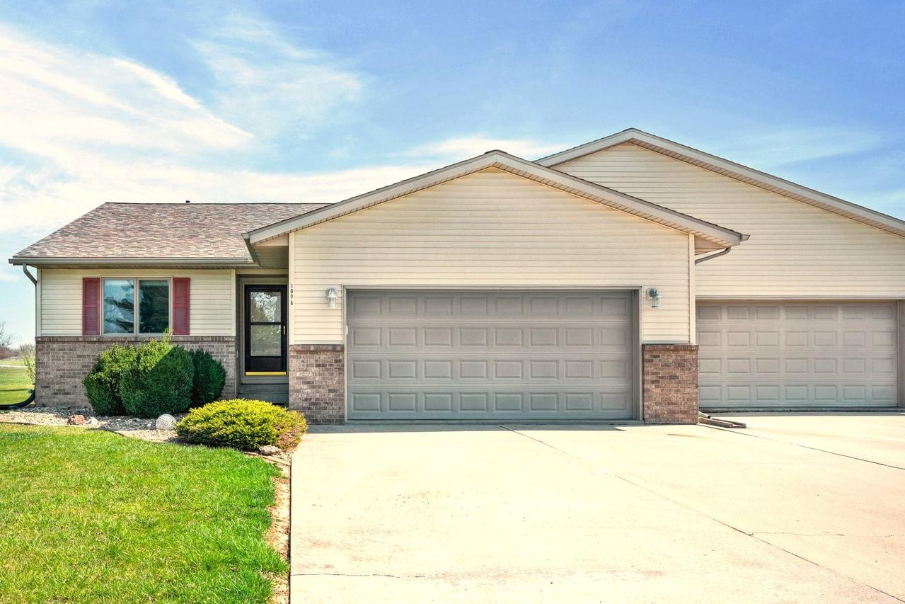 109 E Lake Ct. #A, Atlanta, IL 61723