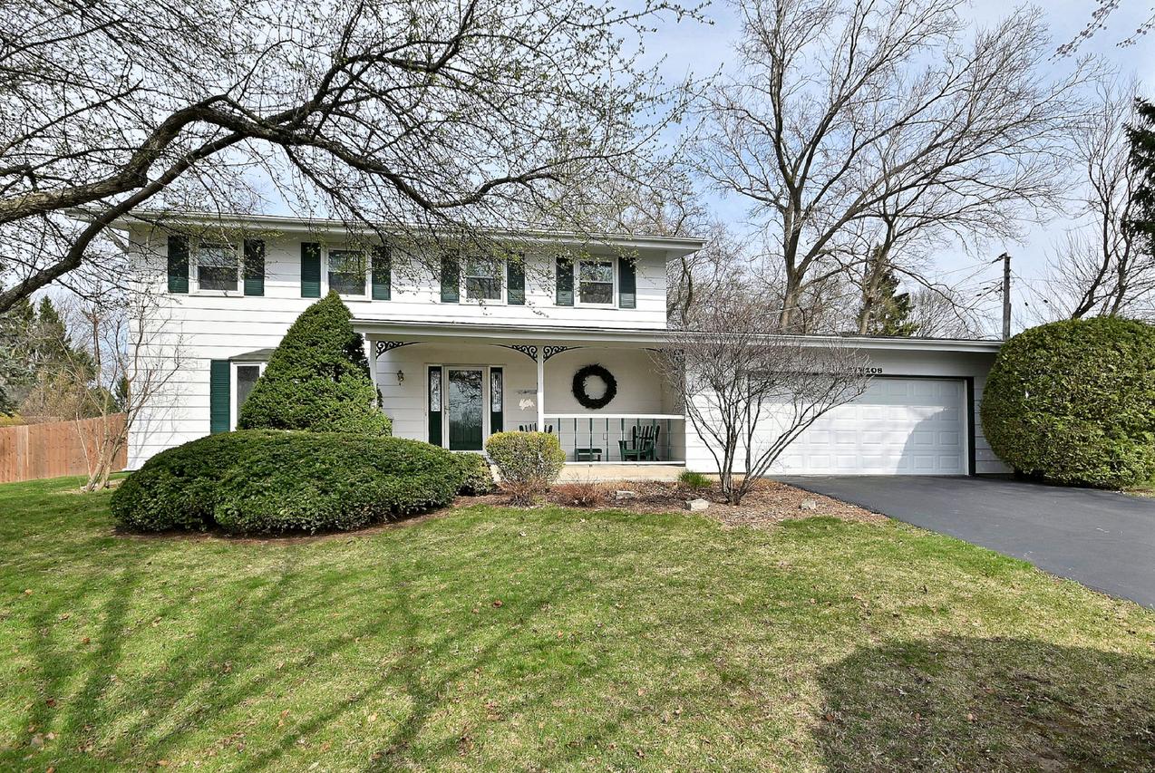 37W208 Olwin Dr., Elgin, IL 60124