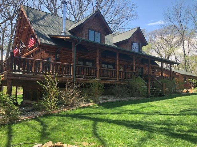 48 Indian Hills Dr., Putnam, IL 61560