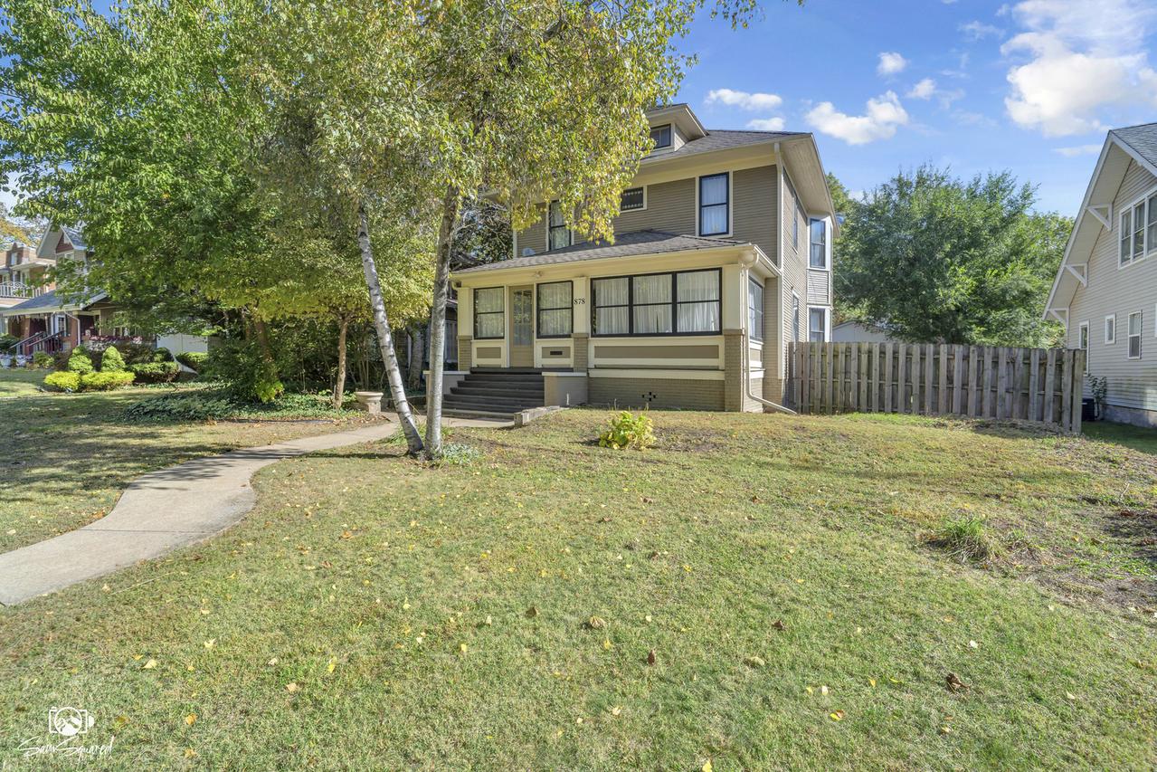 878 S Wildwood Ave., Kankakee, IL 60901