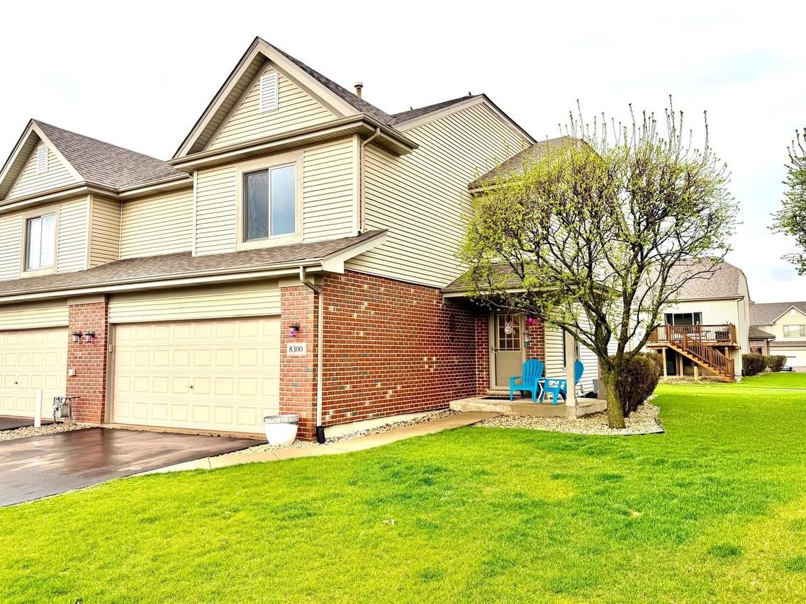 8300 Auburn Ln., Frankfort, IL 60423