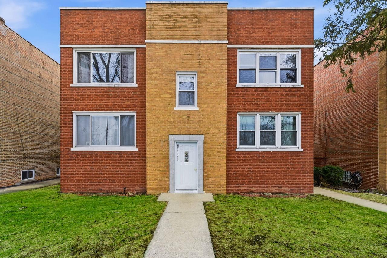 6211 N Kedzie Ave. #2S, Chicago, IL 60659