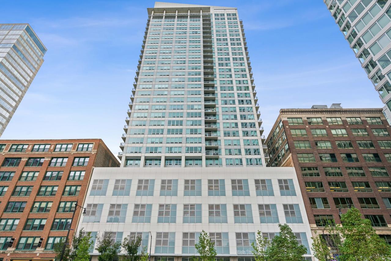 701 S Wells St. #2303, Chicago, IL 60607