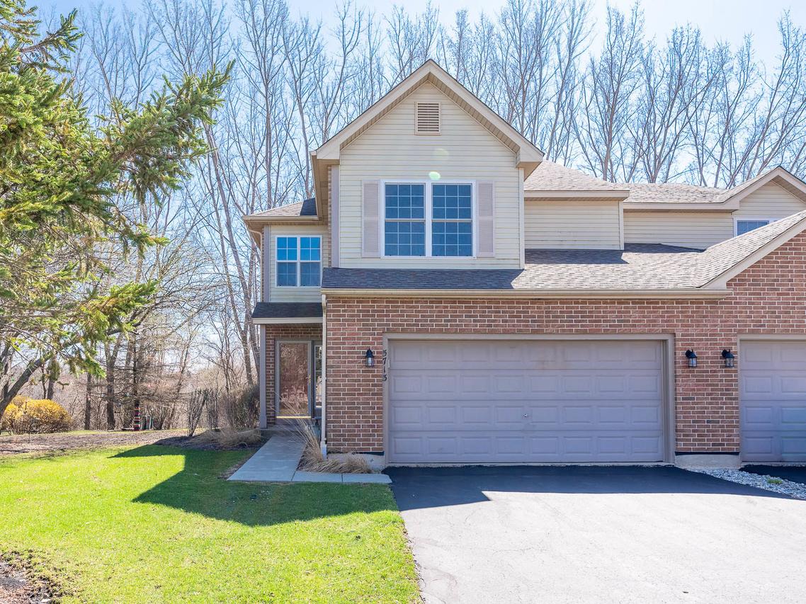 5713 Fieldstone Tr., Mchenry, IL 60050