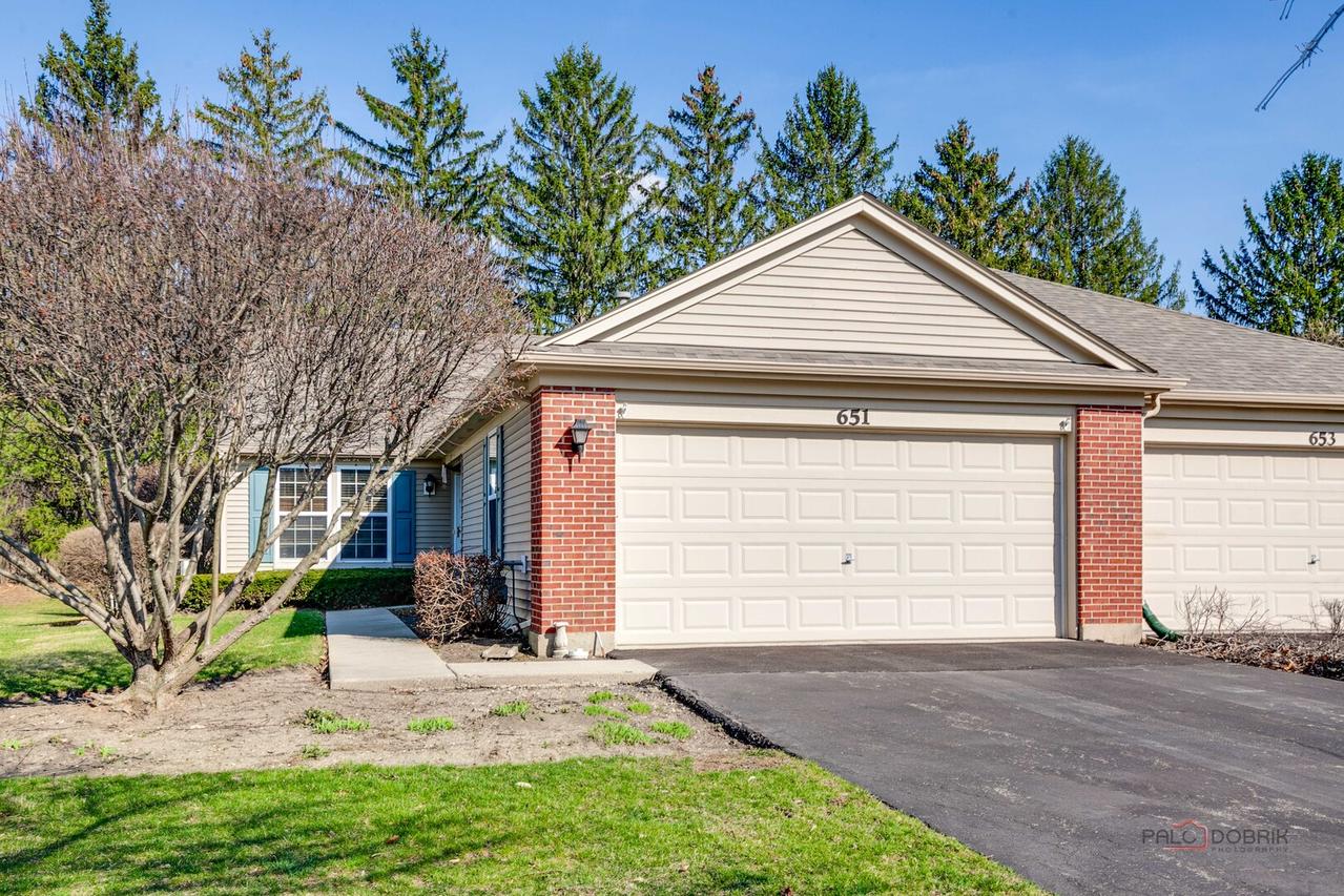 651 S Essington Dr., Round Lake, IL 60073