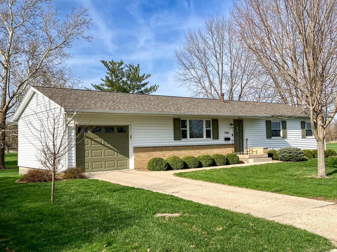506 Maple Ave., Morrison, IL 61270