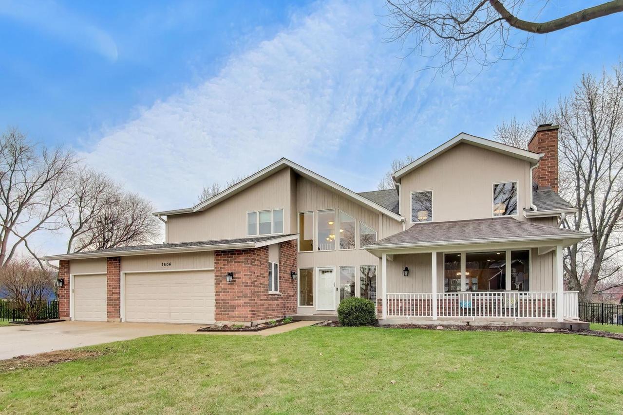 1604 Pleasant Ct., Libertyville, IL 60048
