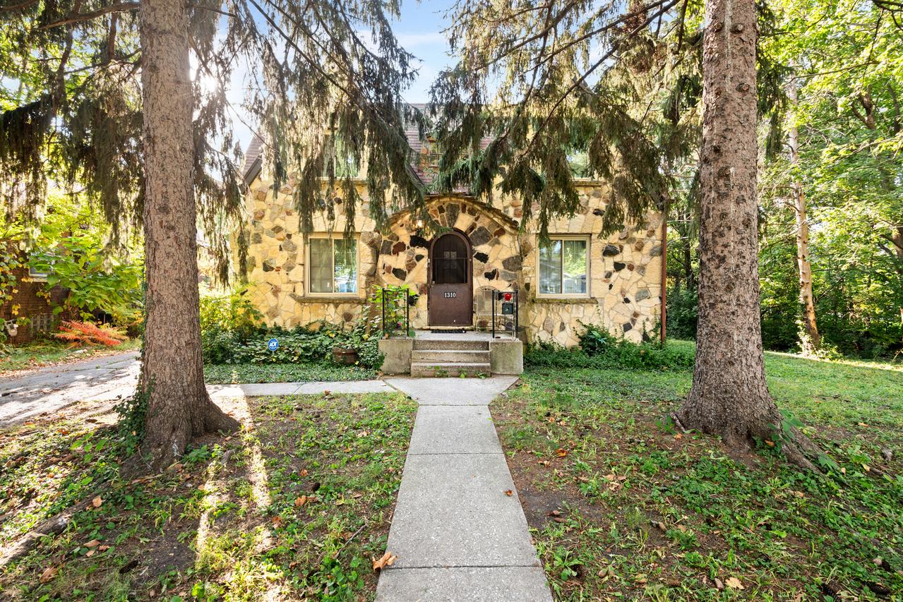 1310 Scott Ave., Chicago Heights, IL 60411