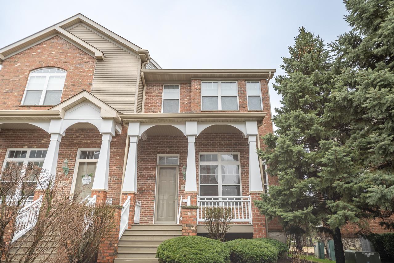 1156 Longwood Dr., Lisle, IL 60532