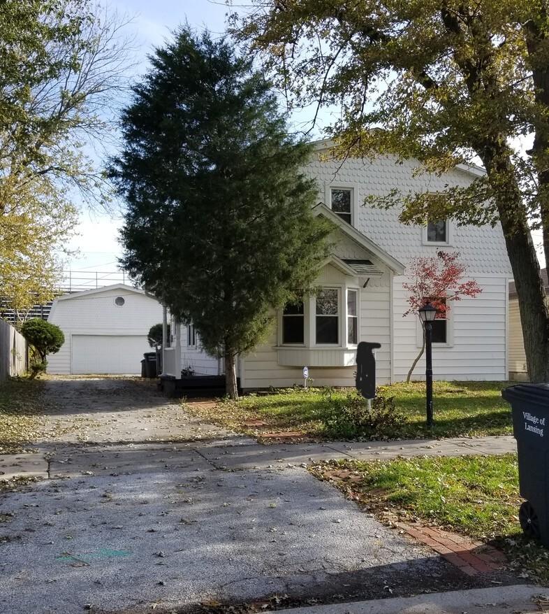 18437 Chicago Ave., Lansing, IL 60438