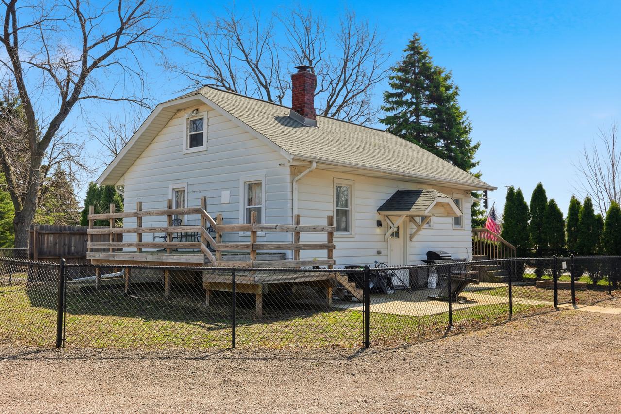 307 W Army Trail Rd., Bloomingdale, IL 60108