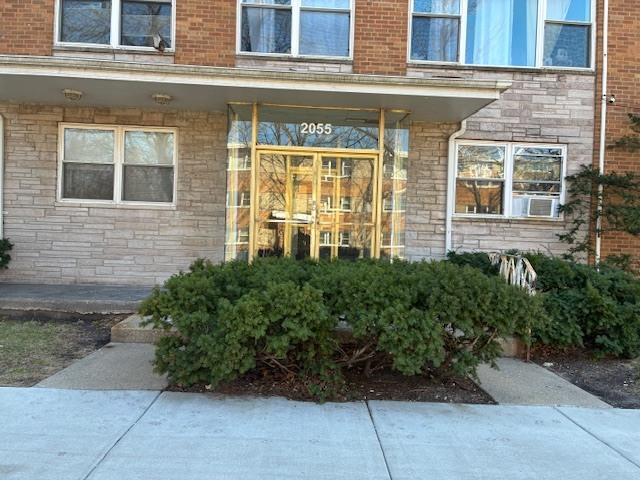 2055 W Lunt Ave. #403, Chicago, IL 60645