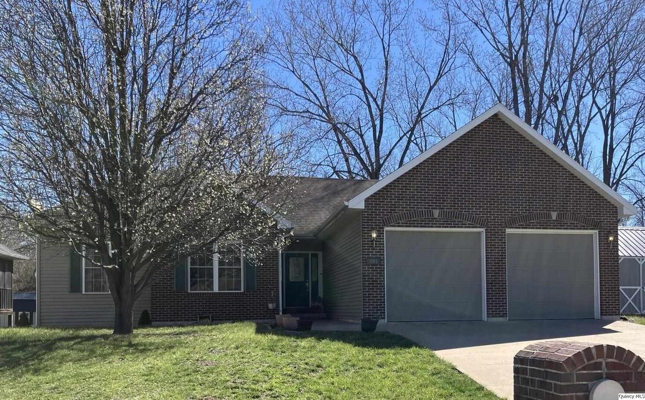 805 Brookfield Rd, Quincy, IL