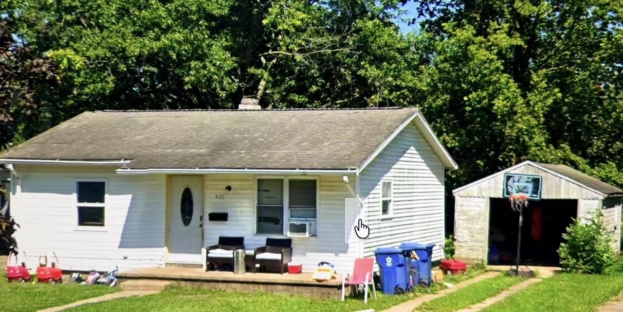 420 W Maple St., Hoopeston, IL 60942