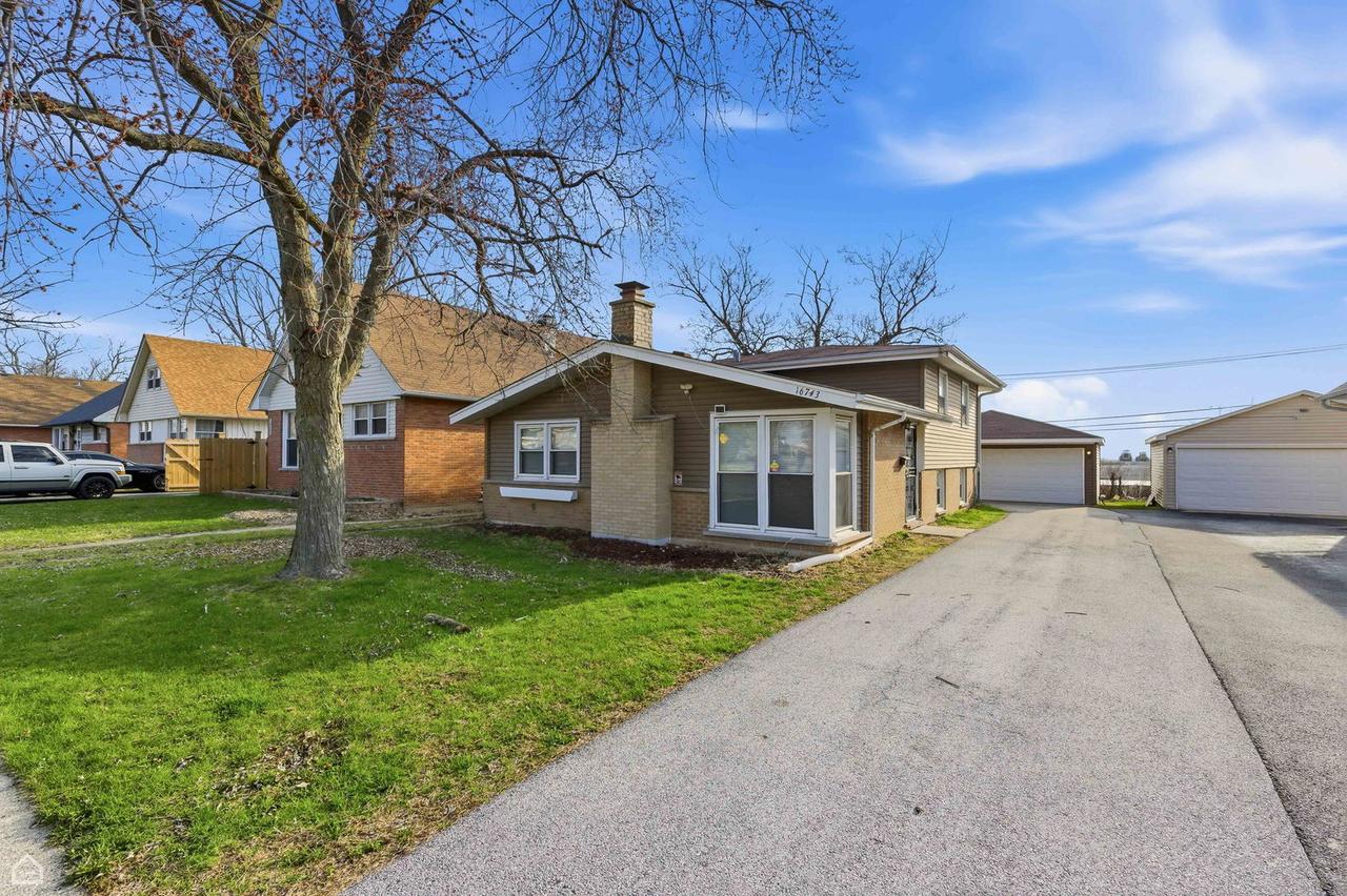 16743 Butterfield Dr., Country Club Hills, IL 60478