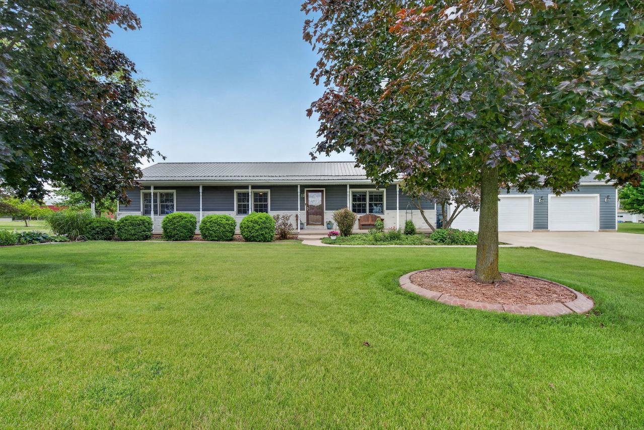 3365 N School Dr., Morris, IL 60450