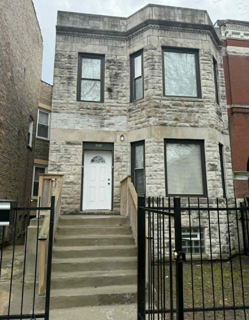 3339 W Monroe St., Chicago, IL 60624