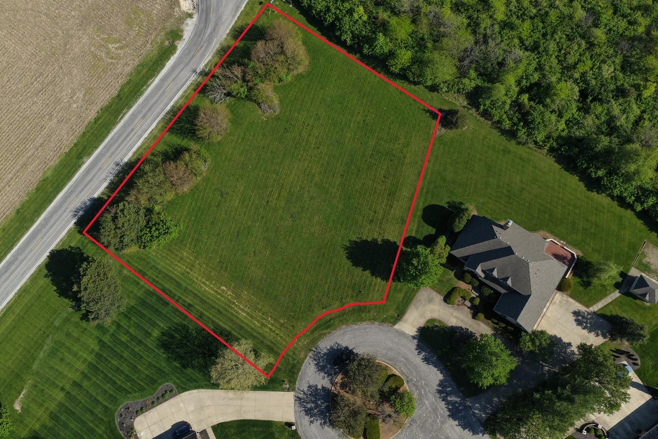 1013 Raccoon Cir., Bourbonnais, IL 60914