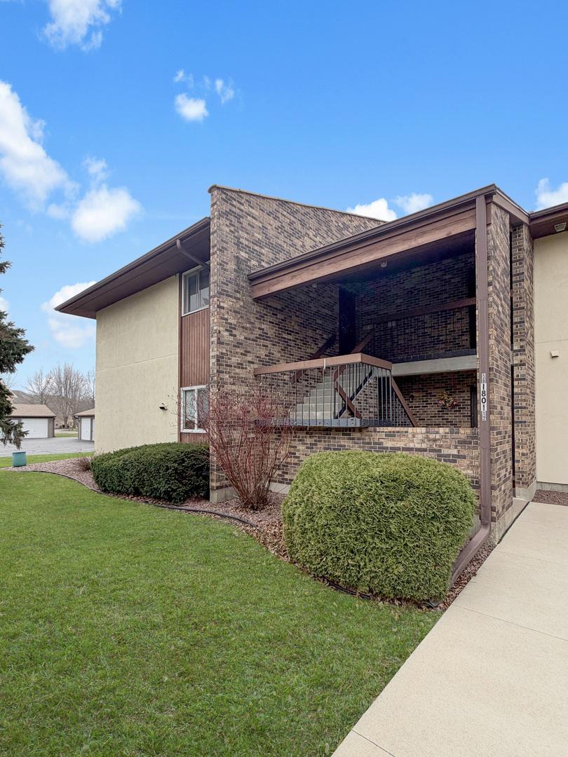 1801 S Yellow Creek Ct. #A1, Freeport, IL 61032