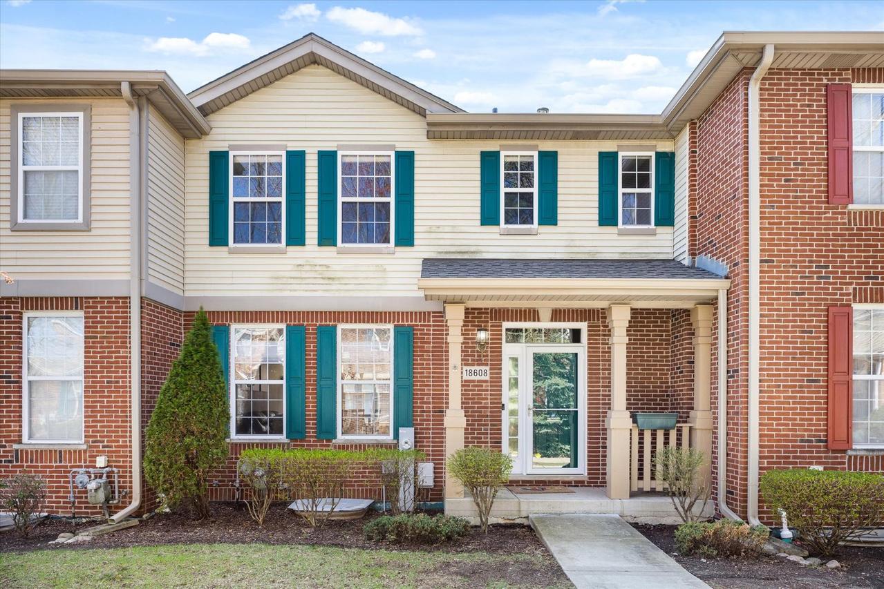 18608 W Point Dr., Tinley Park, IL 60477