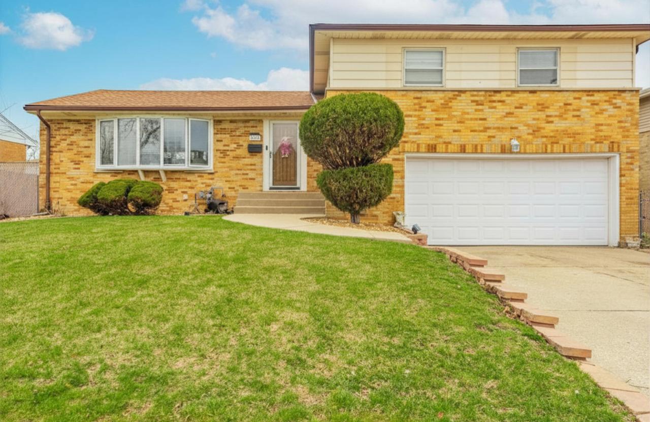 1531 N 9th Ave., Melrose Park, IL 60160