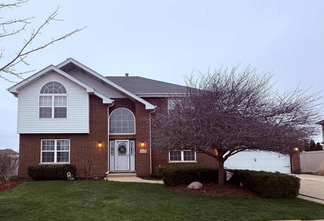 24504 Arrowhead Dr., Manhattan, IL 60442