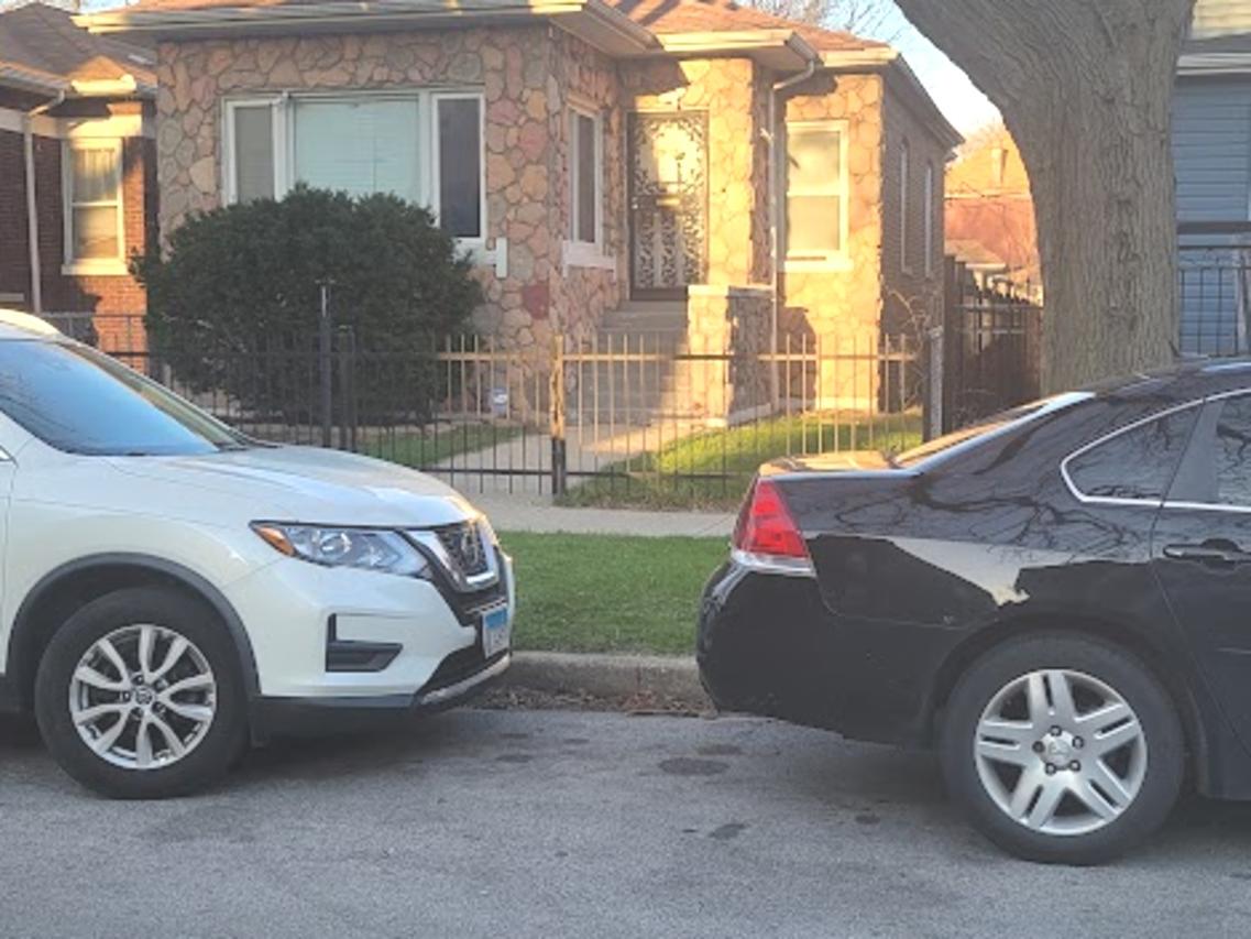 7939 S Kingston Ave., Chicago, IL 60617