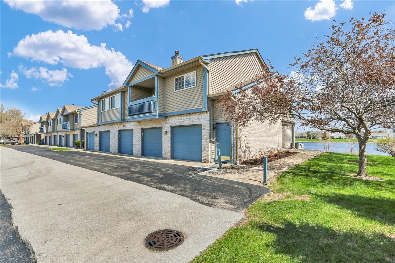 2402 Windward Blvd. #209, Champaign, IL 61821