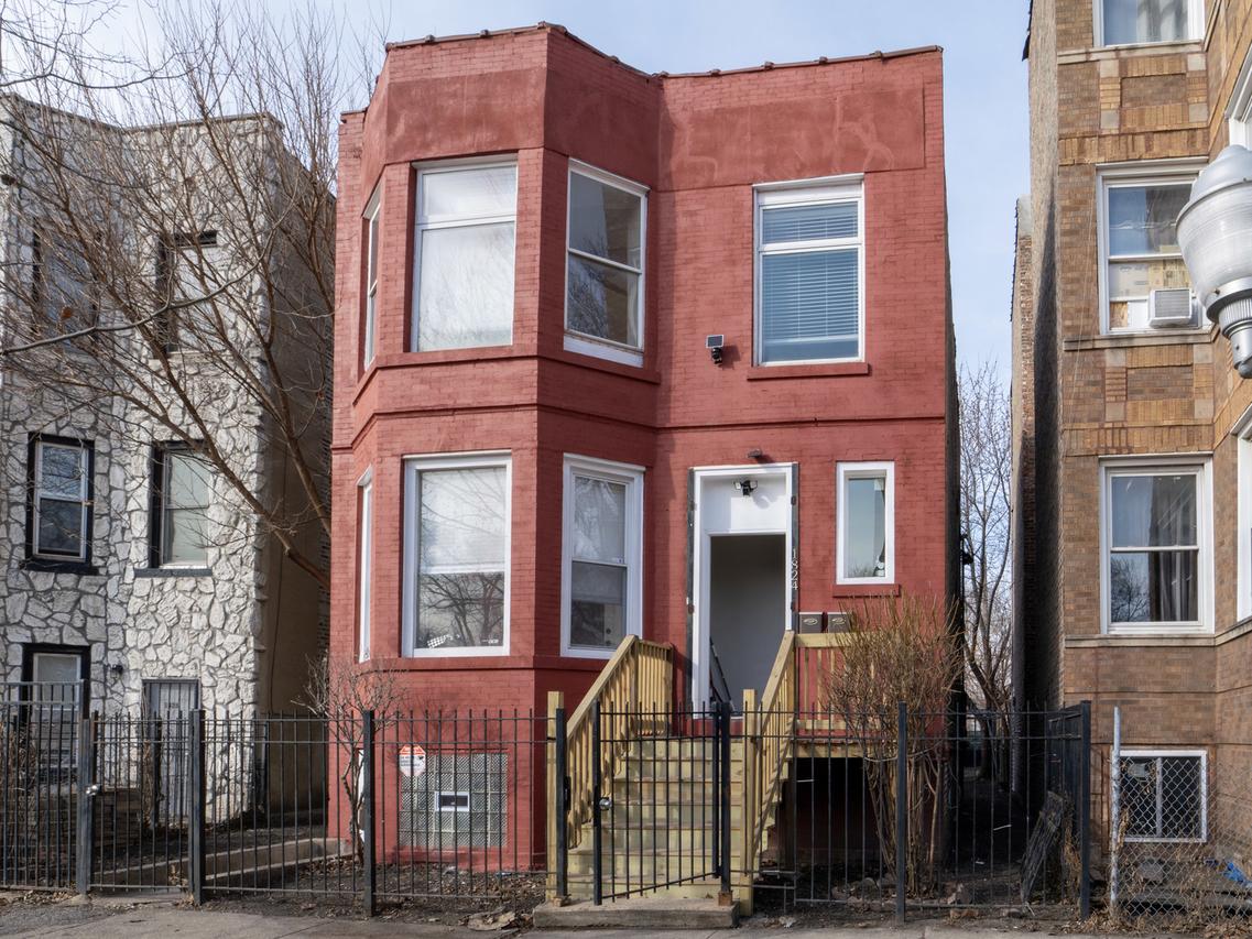 1824 S Harding Ave., Chicago, IL 60623