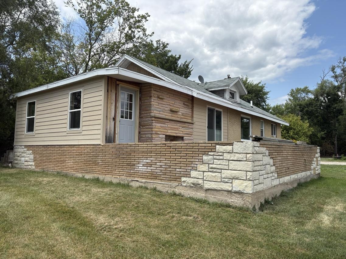 1031 Il Route 173 Hwy., Antioch, IL 60002