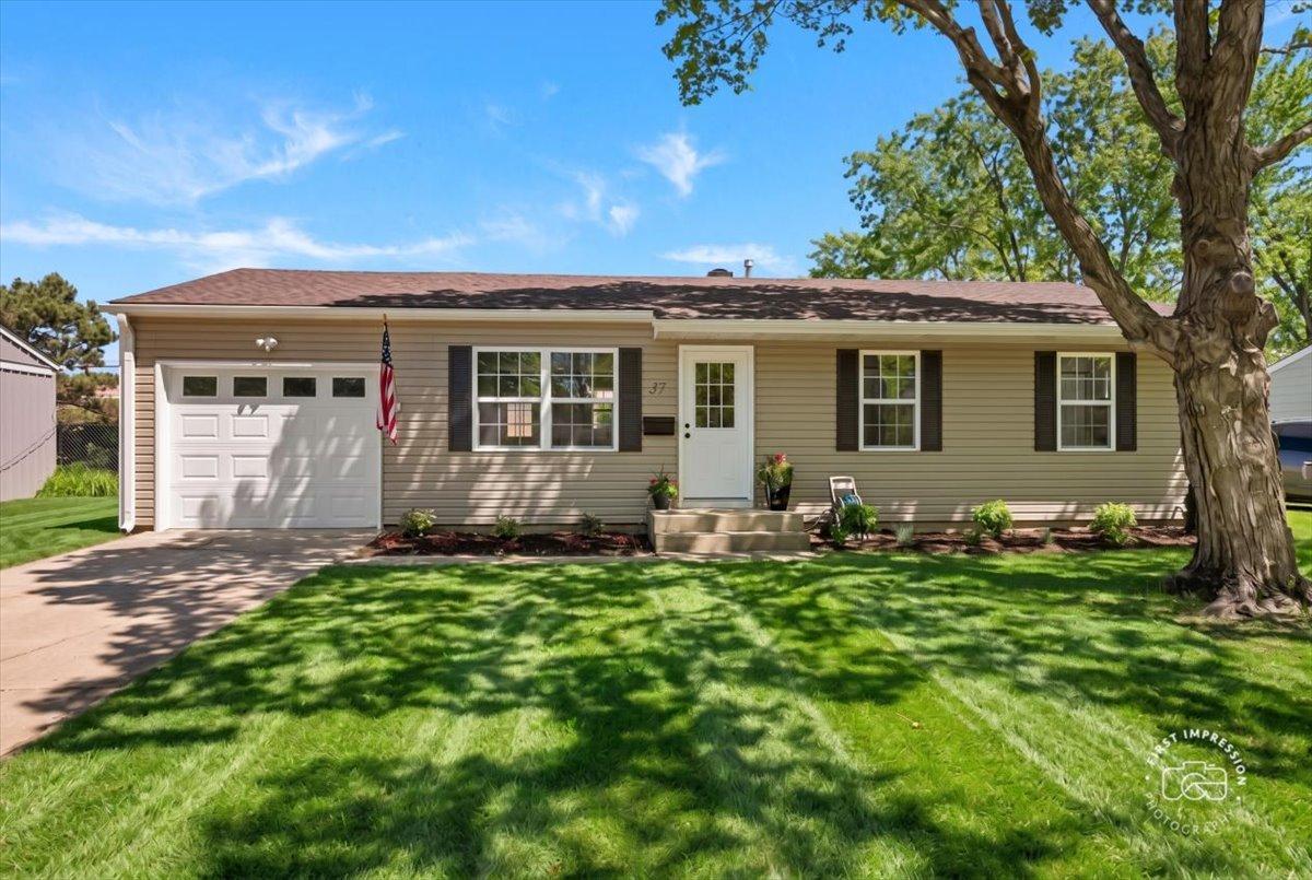 37 Ridge Ln., Geneva, IL 60134