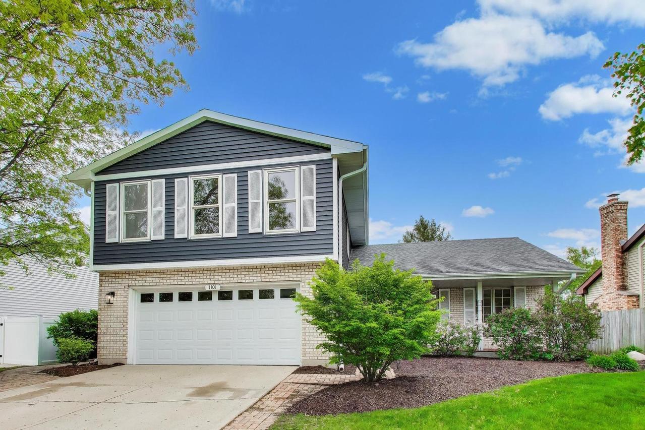 1101 Oakwood Dr., Westmont, IL 60559