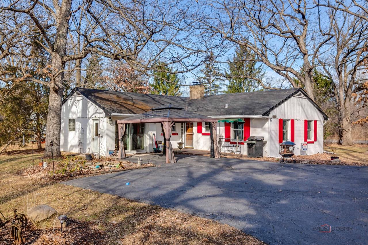 15983 W Wadsworth Rd., Wadsworth, IL 60083