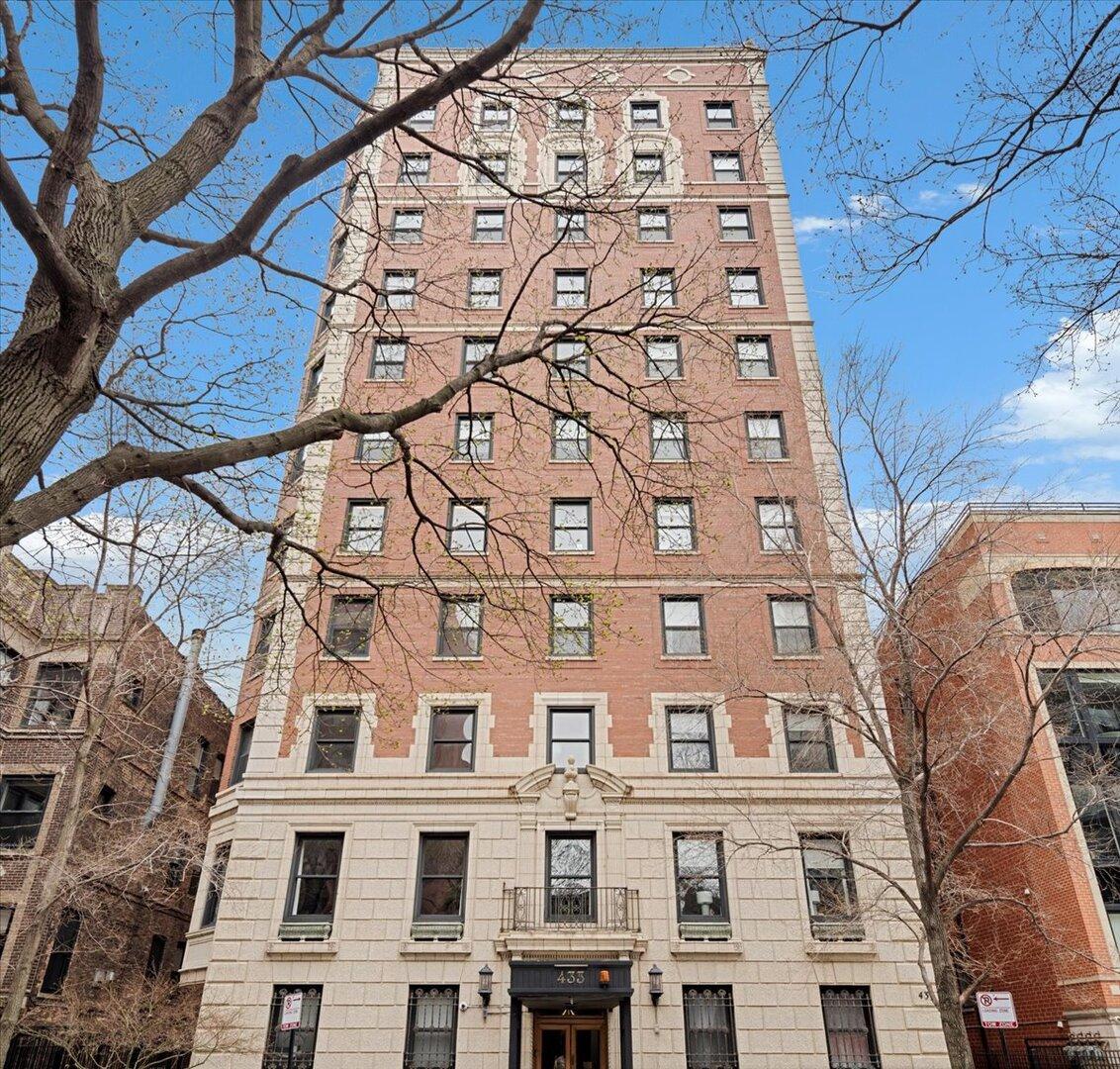 433 W Briar Pl. #6B, Chicago, IL 60657