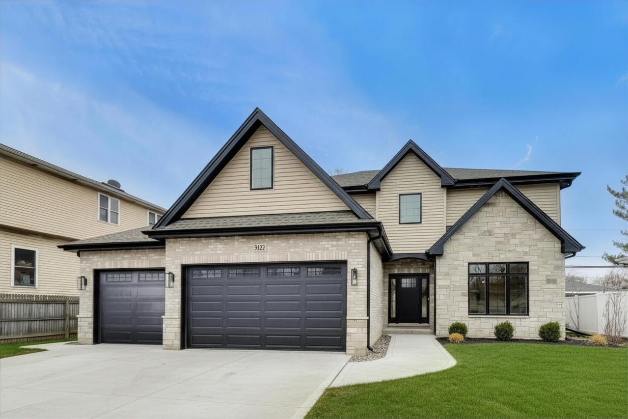 9322 S 54th Ave., Oak Lawn, IL 60453