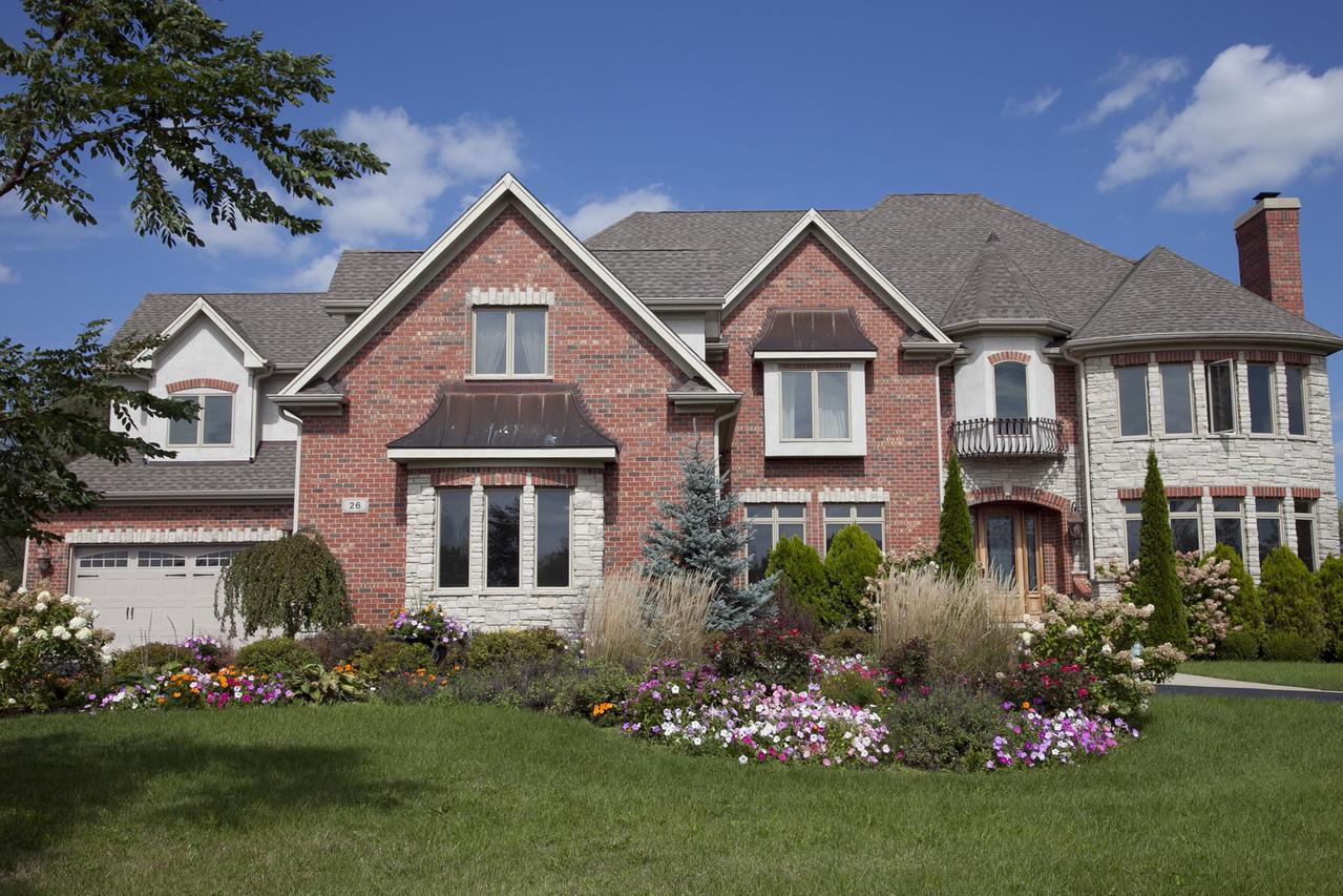 26 E Peter Ln., Hawthorn Woods, IL 60047